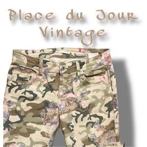 Paris Place du Jour 🔥 Stretch Denim Flowers & Camouflage EU Sz 36 (US 6) MINT